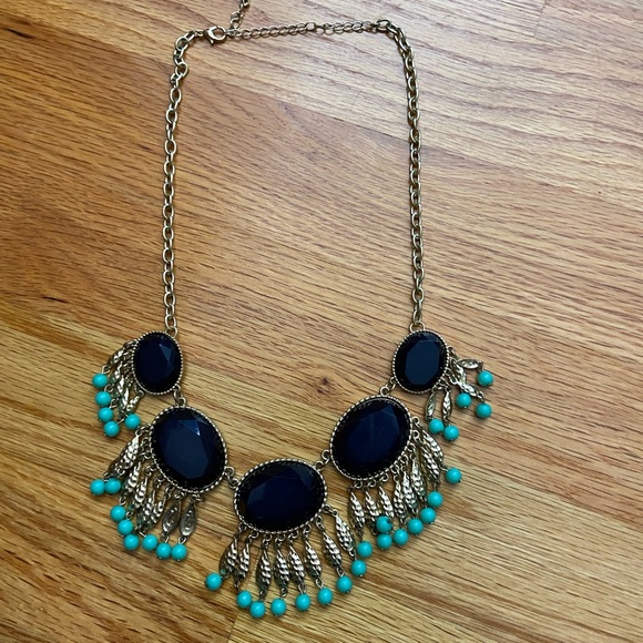 Statement Neckkace - Picture 2 of 7